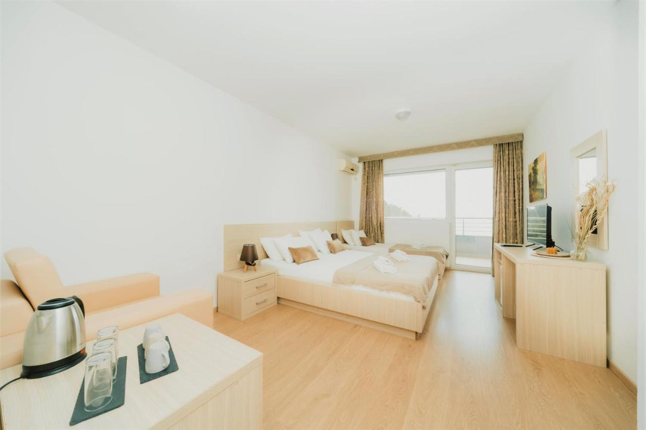 Guesthouse Radjen Sveti Stefan Luaran gambar