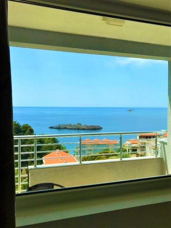 Guesthouse Radjen Sveti Stefan Luaran gambar