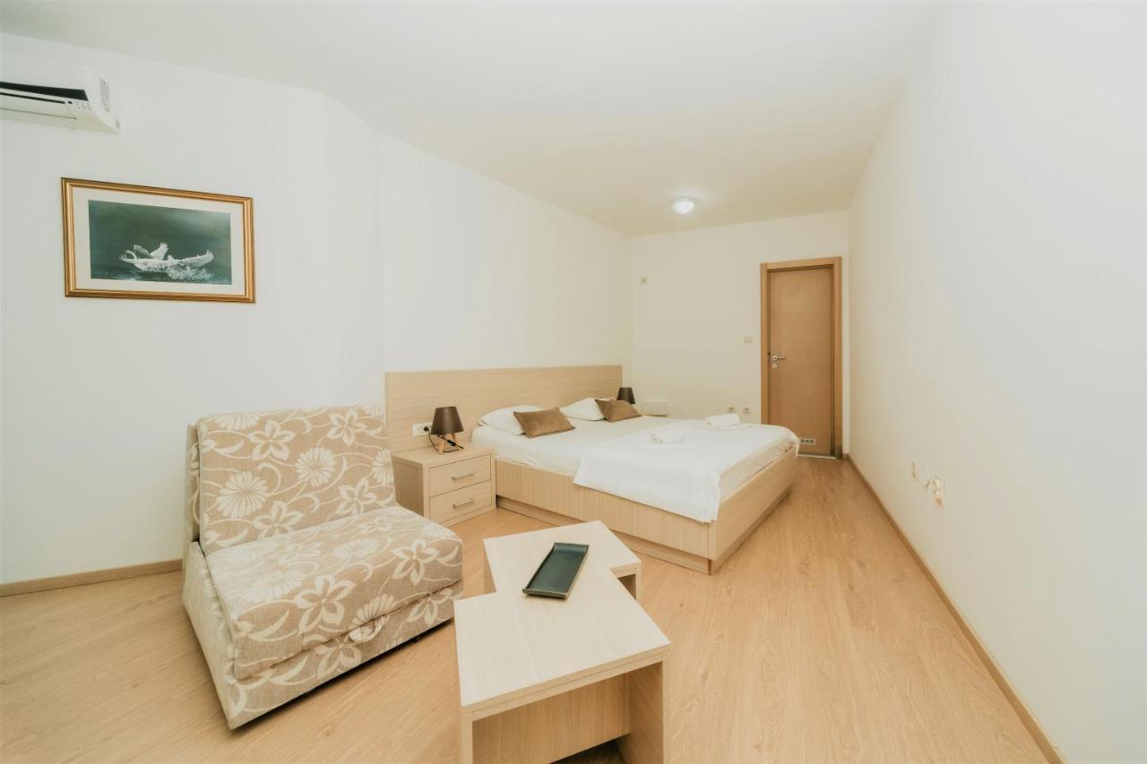 Guesthouse Radjen Sveti Stefan Luaran gambar